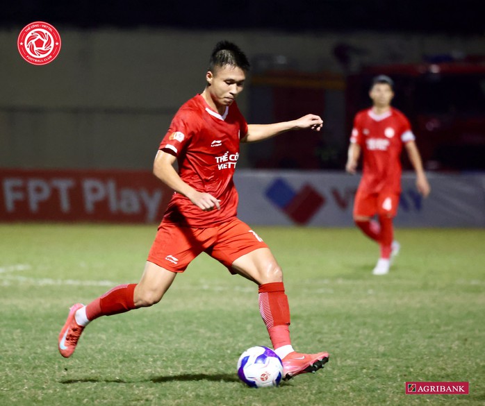 CLB Thanh Hóa bại trận vì "người cũ" - Ảnh 5.
