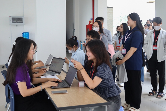 Thói quen không ngờ của sinh viên khiến nguy cơ cháy nổ gia tăng  - Ảnh 3.