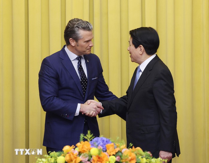 Chủ tịch nước Lương Cường tiếp Bộ trưởng Bộ Chiến tranh Mỹ - Ảnh 4.