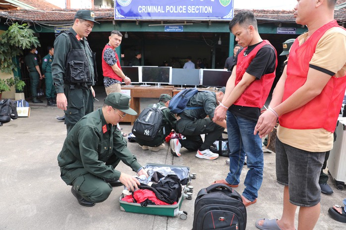 tổ chức lừa đảo tại Campuchia do “bà trùm” người Việt cầm đầu - Ảnh 1. tổ chức lừa đảo tại Campuchia do “bà trùm” người Việt cầm đầu - Ảnh 1.