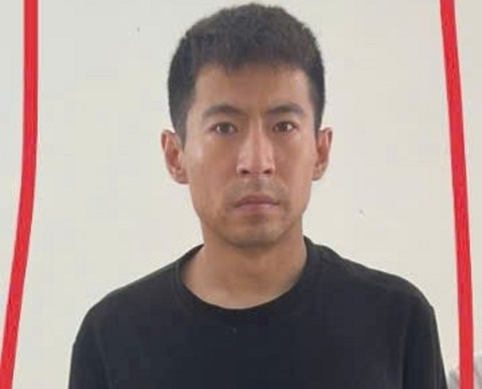 Nghi phạm Trung Quốc trốn khỏi Bệnh viện Đà Nẵng , cao khoảng 1m8 - Ảnh 1. Nghi phạm Trung Quốc trốn khỏi Bệnh viện Đà Nẵng , cao khoảng 1m8 - Ảnh 1.