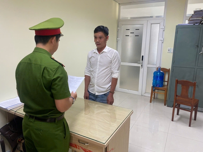 Khởi tố đối tượng tổ chức khai thác vàng trái phép tại Đà Nẵng - Ảnh 1.