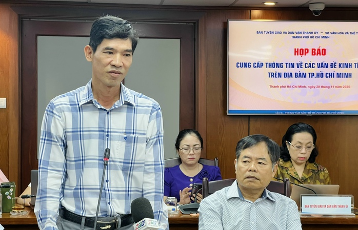 TPHCM có nguy cơ thiếu rau củ do sạt lở và mưa - Ảnh 1.