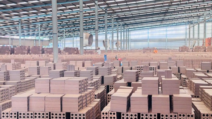 Ngọn lửa hòa hợp đất trời giữa lòng thành phố  - Ảnh 1.