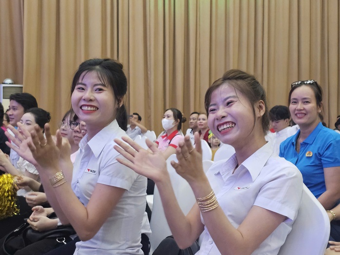 "CÔNG XƯỞNG HẠNH PHÚC": Nâng chất lượng sống  cho người lao động - Ảnh 1.