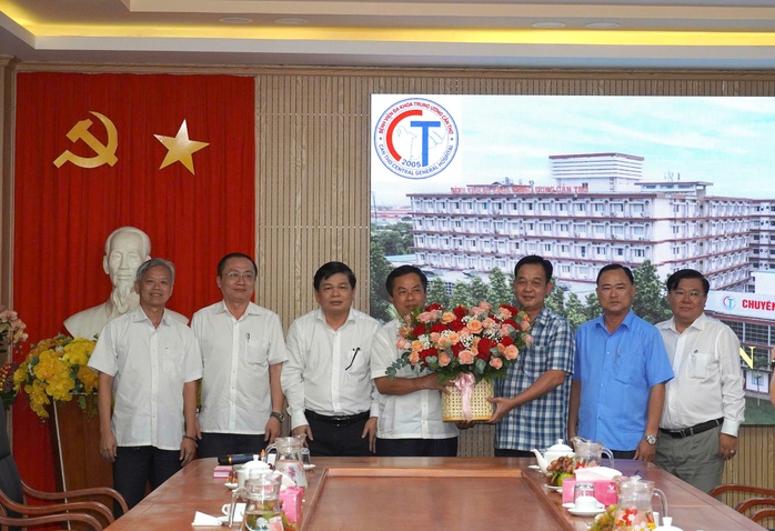 Một bệnh viện ở Cần Thơ thực hiện thành công 16 ca ghép thận - Ảnh 2.