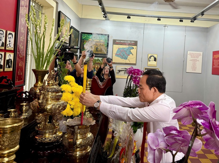 - Ảnh 5. - Ảnh 5.