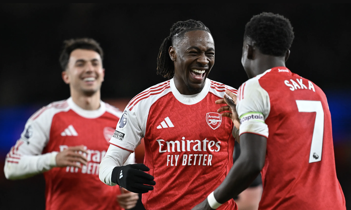 Eze Eberechi lập hat-trick lịch sử, Arsenal đại thắng derby London - Ảnh 4.
