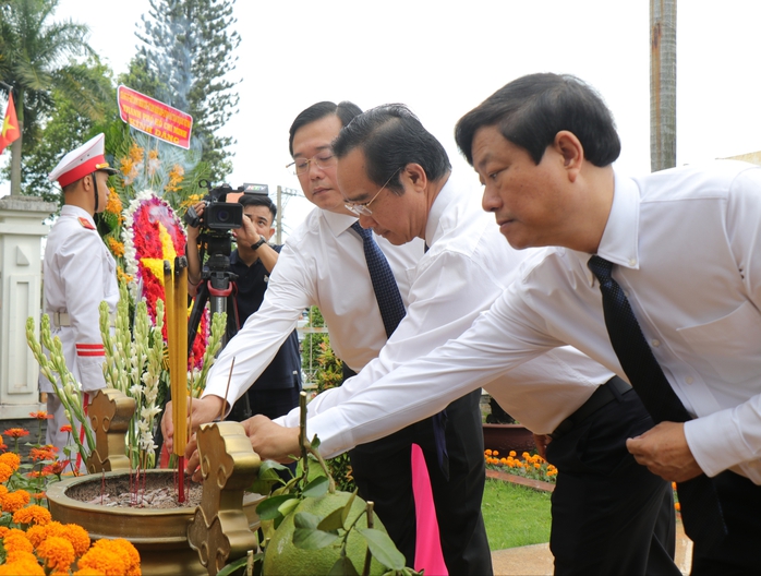 - Ảnh 6. - Ảnh 6.