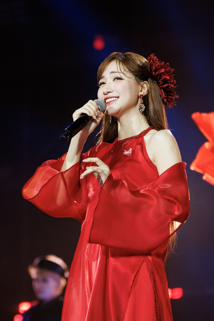 Quốc Thiên ủng hộ 200 triệu đồng đến đồng bào miền Trung - Ảnh 2.