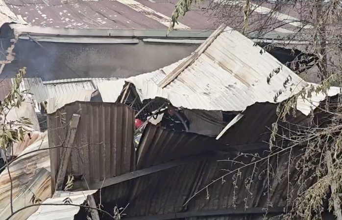 Cháy lớn lúc rạng sáng ở phường Tân Thới Hiệp, TPHCM - Ảnh 4.