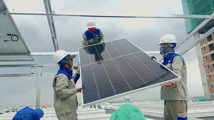 Lúng túng khi đầu tư điện mặt trời mái nhà - Ảnh 1. Lúng túng khi đầu tư điện mặt trời mái nhà - Ảnh 1.