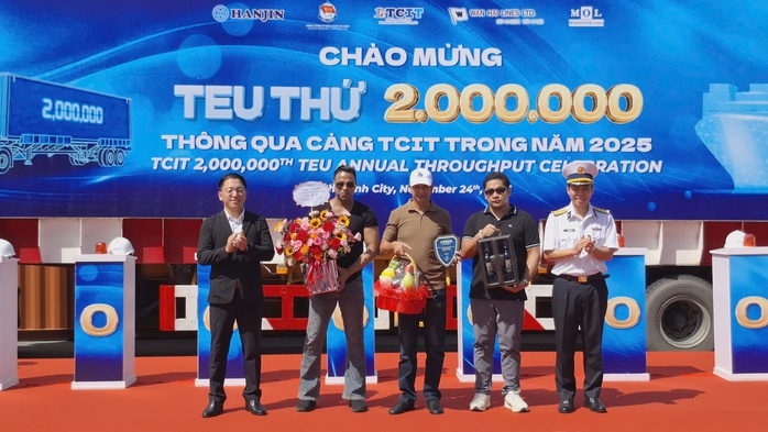 Cảng Quốc tế Tân Cảng - Cái Mép vượt mốc 2 triệu TEU lần thứ ba - Ảnh 2.