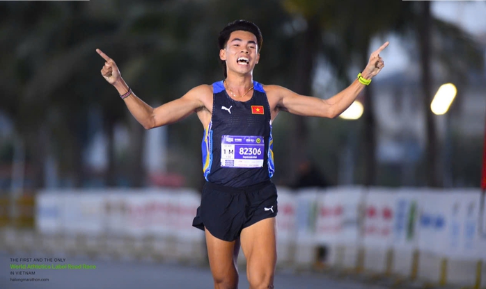 "Mưa" kỷ lục tại Giải Marathon Quốc tế Di Sản Hạ Long 2025 - Ảnh 10.