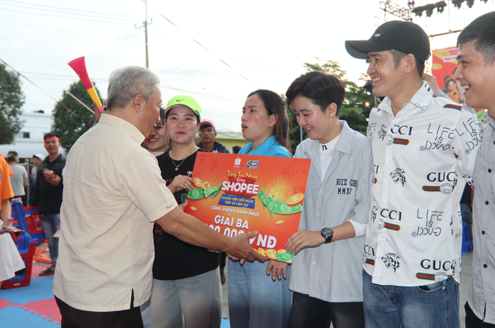 Sân chơi "Công xưởng hạnh phúc" đến với Công ty Ampacs International - Ảnh 12.