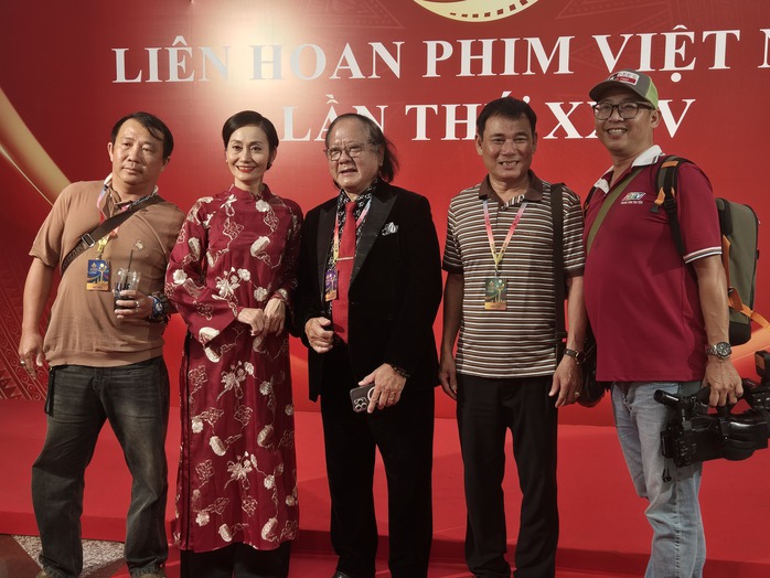 Trấn Thành, dàn mỹ nam "Mưa đỏ"… khuấy động thảm đỏ! - Ảnh 27.