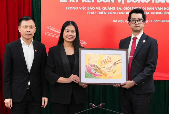 Ký kết hợp tác bảo vệ và quảng bá ẩm thực Hà Nội - di sản Phở - Ảnh 4.