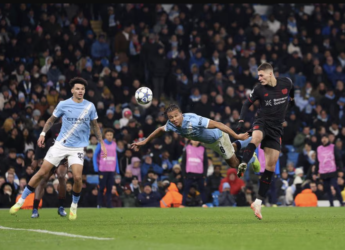 Man City gục ngã trước Leverkusen, Pep Guardiola nhận cột mốc đáng quên - Ảnh 4.