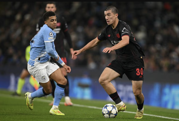 Man City gục ngã trước Leverkusen, Pep Guardiola nhận cột mốc đáng quên - Ảnh 3.