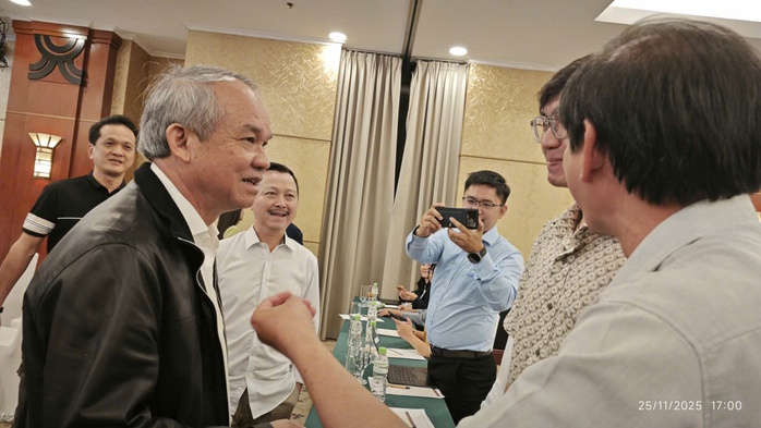 Bầu Đức giải mã cơn sốt cà phê - Ảnh 1.