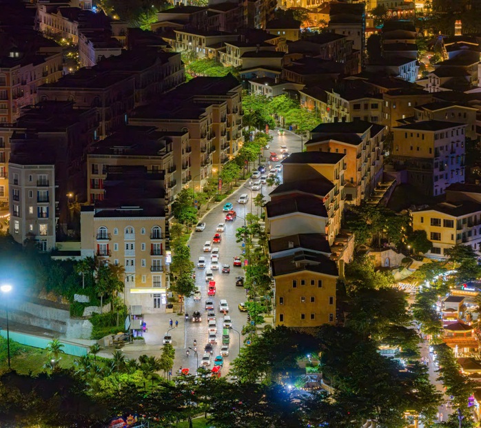 Phu Quoc sees an explosion of international tourists - Ảnh 2.