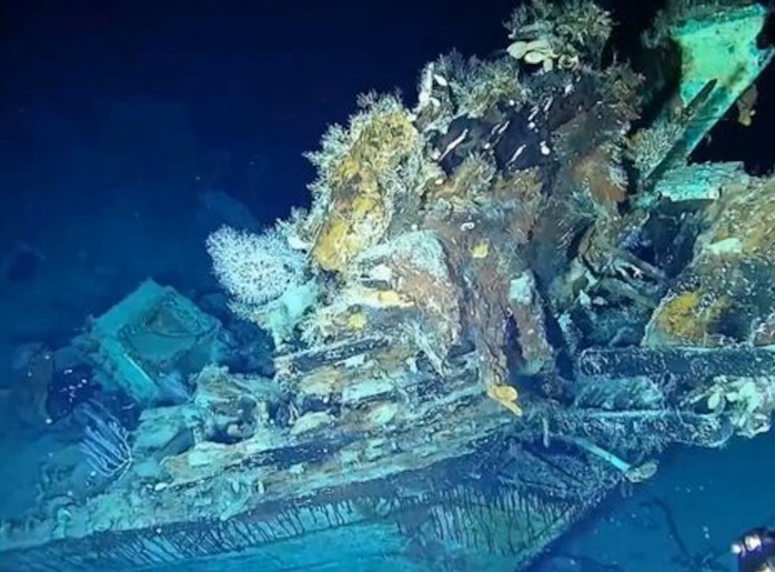 Vớt được kho báu đầu tiên từ "chiến hạm ma" chứa 17 tỉ USD vàng, ngọc - Ảnh 1.