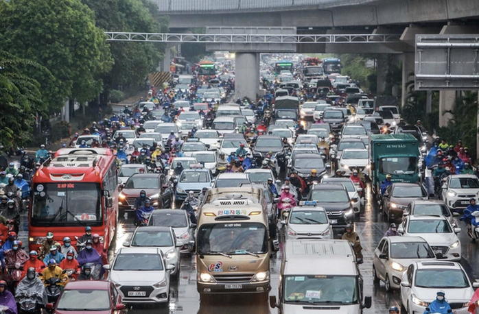 Hà Nội cấm xe máy chạy xăng dầu theo giờ tại 9 phường Vành đai 1 từ 2026 - Ảnh 2.