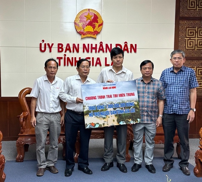 “Trái tim miền Trung” đến với người dân bị thiệt hại nặng do bão lũ ở Gia Lai - Ảnh 2.