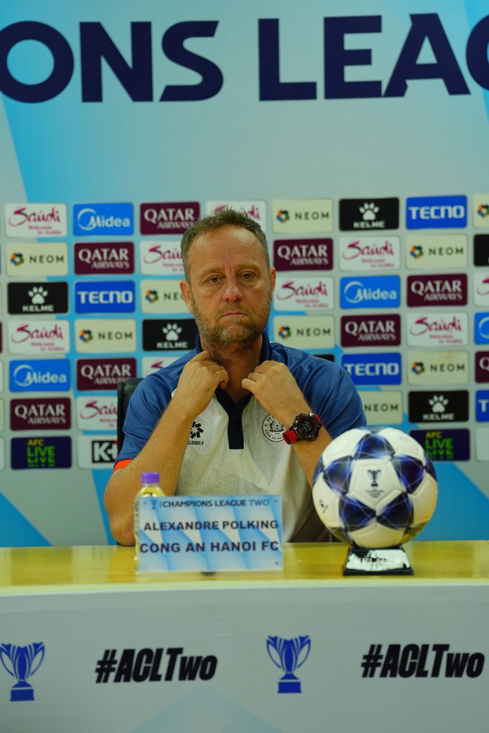 Trung vệ Việt kiều Adou Minh háo hức chờ tiếp đón CLB Beijing Guoan - Ảnh 1.