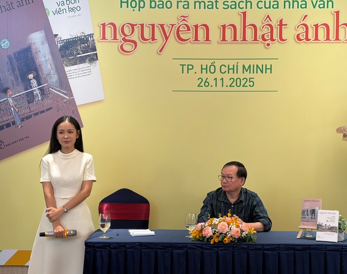 Nguyễn Nhật Ánh "hồi đáp" cho miền hoa vàng trên cỏ xanh - Ảnh 2.