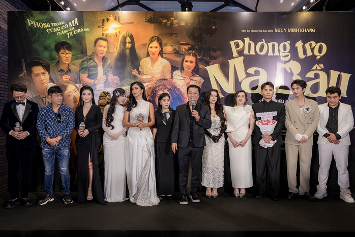 Lý Hùng điển trai bên mỹ nhân Quỳnh Lam và NSƯT Kim Tuyến - Ảnh 1.