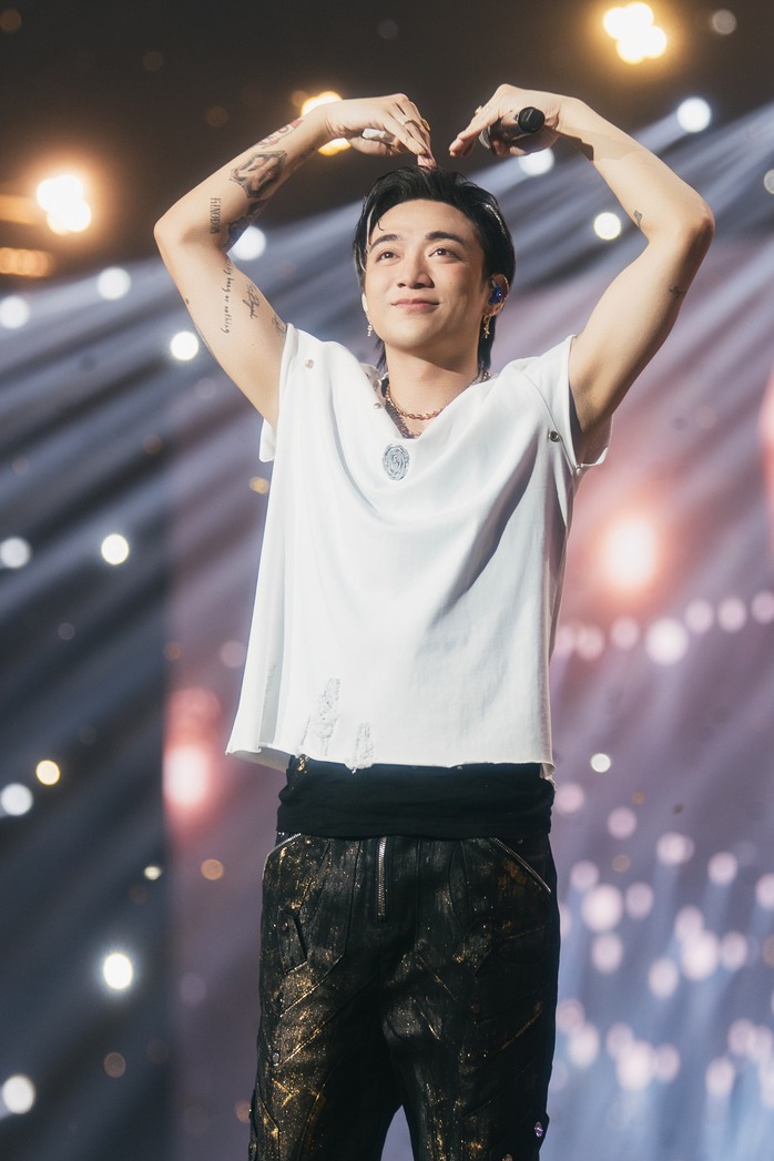 SOOBIN gặp biến và từ khi nào "nghệ sĩ đánh mất cá tính" đến thế? - Ảnh 1.