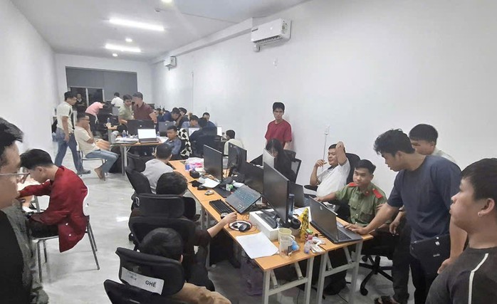 Triệt phá công ty công nghệ làm việc cho trùm cờ bạc Campuchia tại Đà Nẵng - Ảnh 1. Triệt phá công ty công nghệ làm việc cho trùm cờ bạc Campuchia tại Đà Nẵng - Ảnh 1.