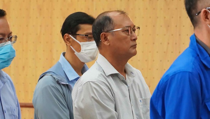 Cựu Giám đốc Sở Y tế Bà Rịa - Vũng Tàu lĩnh án 5 năm tù vì Thiếu trách nhiệm - Ảnh 2.