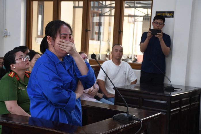 Nguyễn Thị Hồng Bích bị đề nghị tử hình sau khi đầu độc 4 người thân ở Đồng Nai - Ảnh 3.