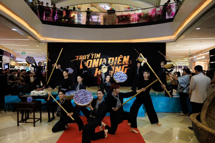 Đình làng quay Truy tìm Long Diên Hương trở thành điểm check-in siêu hot  - Ảnh 3.