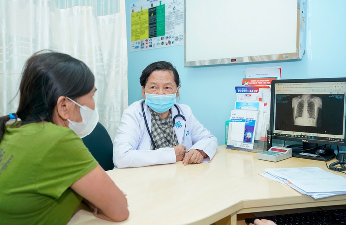 Lạnh đột ngột, bệnh hô hấp tăng - Ảnh 1.