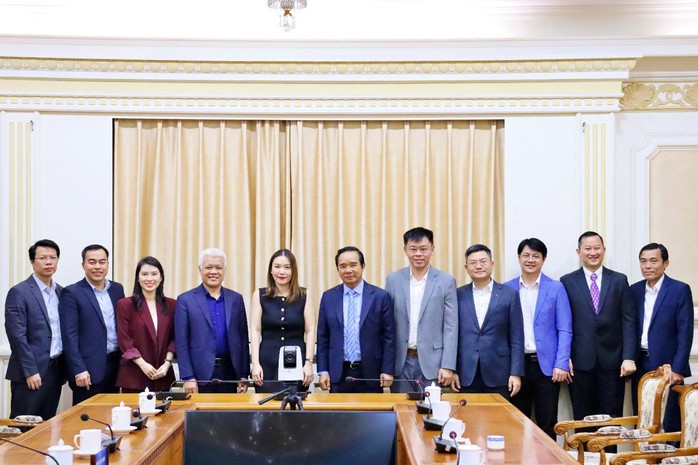 Chủ tịch UBND TP HCM tiếp lãnh đạo TikTok khu vực Đông Nam Á - Ảnh 1.