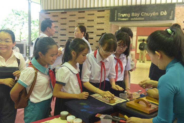 Hơn 20 năm lan tỏa tinh thần gìn giữ di sản trong học đường - Ảnh 3.