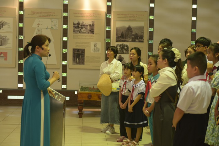 Hơn 20 năm lan tỏa tinh thần gìn giữ di sản trong học đường - Ảnh 2.
