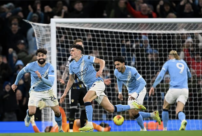 Phil Foden cứu rỗi, Man City chật vật đánh bại Leeds United - Ảnh 5.