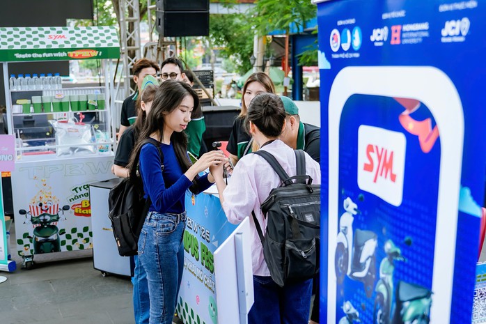 Thành Công dân toàn cầu, không chỉ giỏi mà phải có trái tim nhân ái - Ảnh 2.