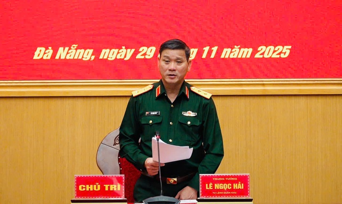 Quân khu 5 hỗ trợ dựng lại nhà cho dân trước Tết Nguyên đán 2026 - Ảnh 1.