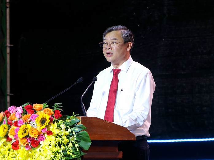 Cần Thơ khai hội Ok Om Bok – Đua ghe ngo 2025 tôn vinh di sản Văn hóa - Ảnh 1. Cần Thơ khai hội Ok Om Bok – Đua ghe ngo 2025 tôn vinh di sản Văn hóa - Ảnh 1.