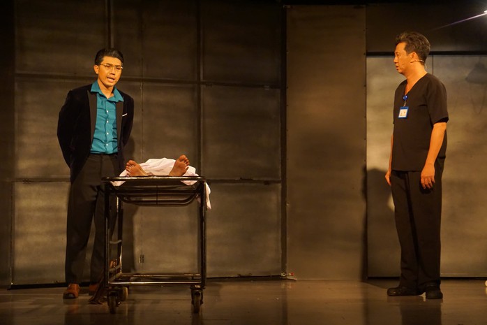 Khóc, cười trong bóng tối "Nhà xác" với Việt Hương, Mai Ka, Võ Minh Khải - Ảnh 4.