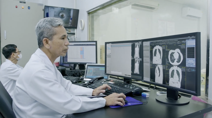 Lần đầu tiên tại Bệnh viện Chợ Rẫy có máy MRI phát hiện sớm đột quỵ, ung thư - Ảnh 1.