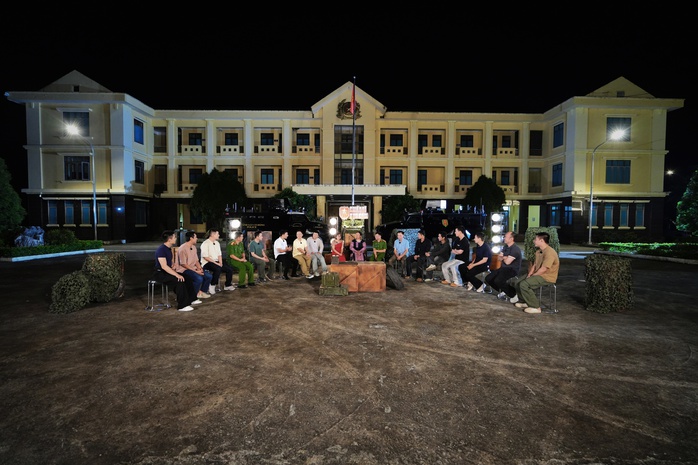 "Thập diện mai phục" sào huyệt của đối tượng truy nã khép lại mùa 1 "Chiến sĩ quả cảm"   - Ảnh 2.