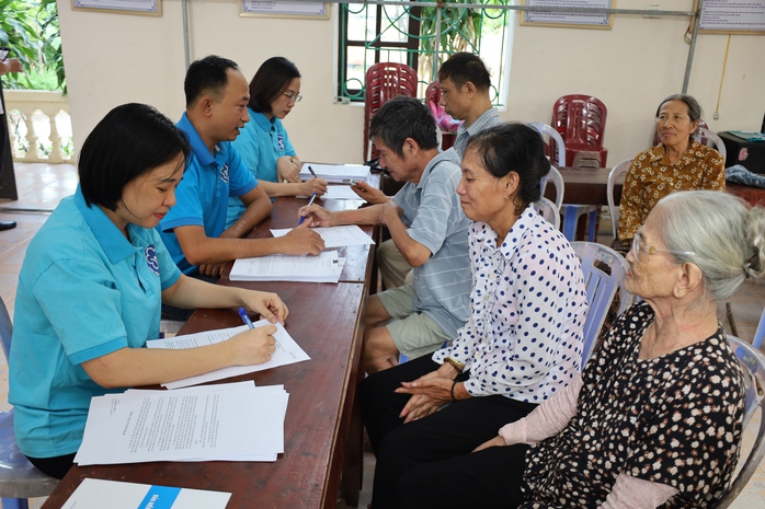 Lương hưu, trợ cấp tháng 11 bắt đầu chi trả - Ảnh 1.