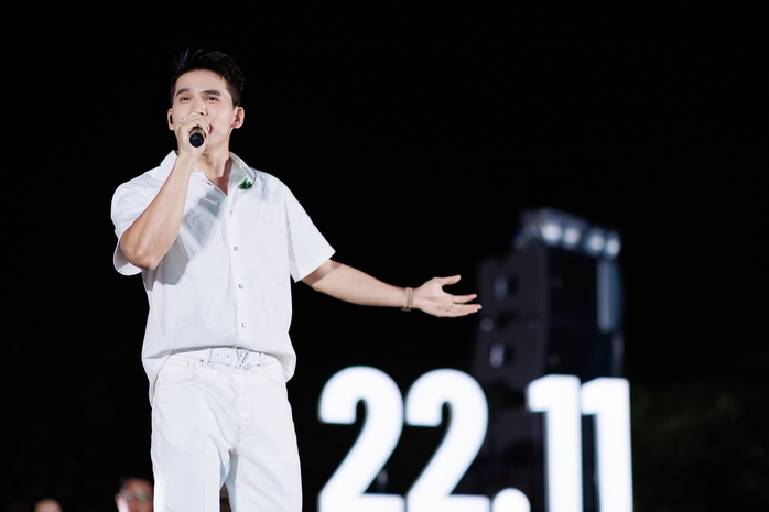 "Chơi lớn" như Quốc Thiên   - Ảnh 1.