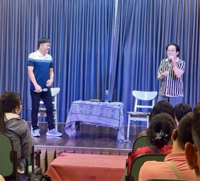 Thành Lộc, Quốc Thảo yêu nghề từ thời còn đi xe đạp, trưởng thành trong gian khó   - Ảnh 2.